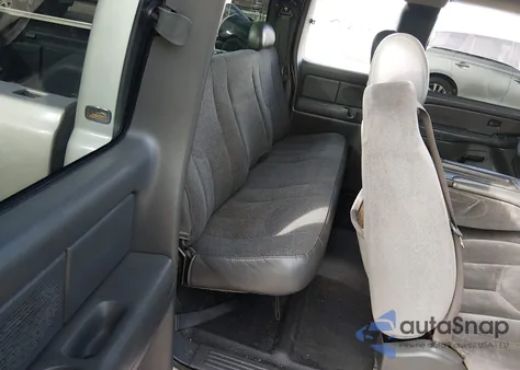 2004 Chevrolet Silverado 1500 из США, поврежденный, VIN 1GCEC19X64Z225401